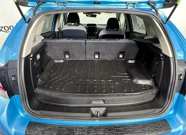 
								Subaru Crosstrek Hybrid Base full									