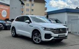 Volkswagen Touareg 3.0 AT