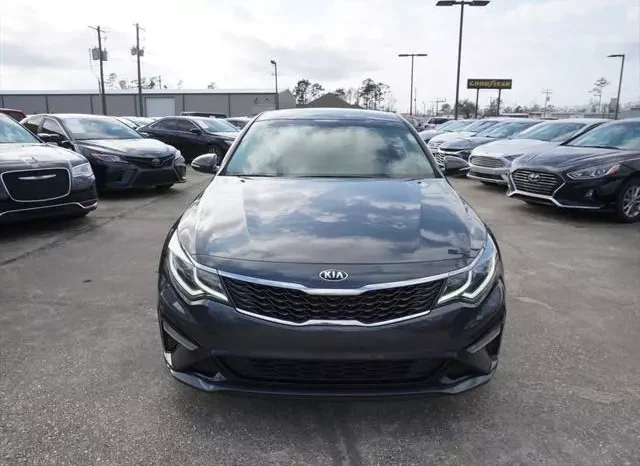 
								Kia Optima LX full									