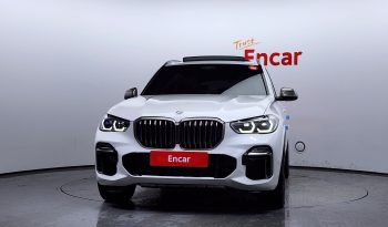 
									BMW X5 M50d First Edition full								