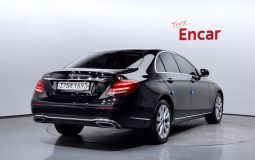 Mercedes-Benz E-Class E300 4MATIC Exclusive