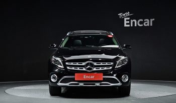 
									Mercedes-Benz GLA-Class GLA220 Premium full								