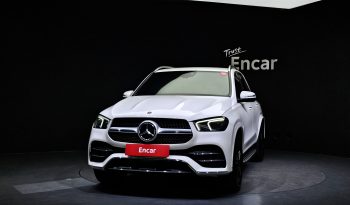 
									Mercedes-Benz GLE-Class GLE450 4MATIC full								