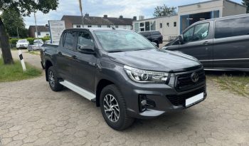 
									Toyota Hilux 2.4 D-4D 4WD AT full								