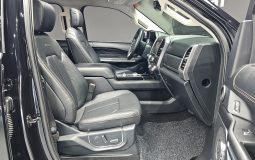 Ford Expedition Platinum 4WD 8Seater