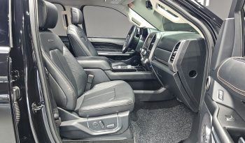 
									Ford Expedition Platinum 4WD 8Seater full								