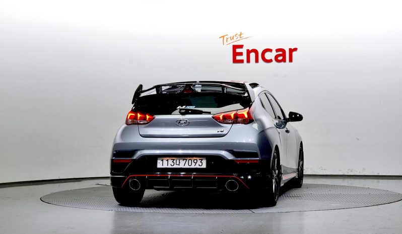 
								Hyundai Veloster 2.0 N full									