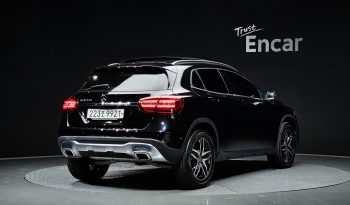 
									Mercedes-Benz GLA-Class GLA220 Premium full								