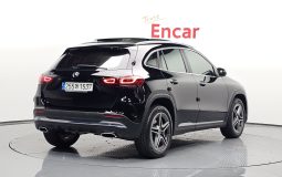 Mercedes-Benz GLA-Class GLA250 4MATIC