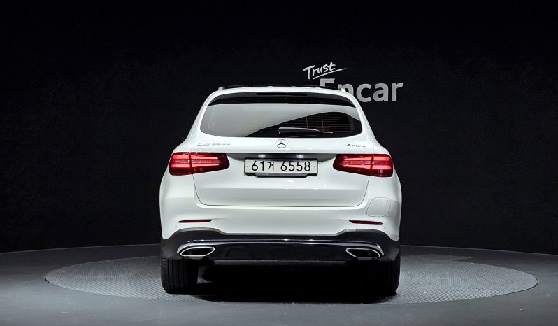 
								Mercedes-Benz GLC-Class GLC350e 4MATIC AMG Line full									