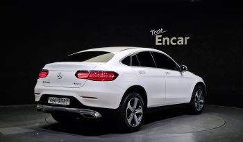 
									Mercedes-Benz GLC-Class GLC300 4MATIC Coupe full								