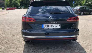 
									Volkswagen Touareg full								