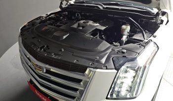 
									Cadillac Escalade 6.2 4th full								