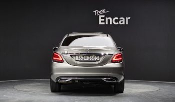 
									Mercedes-Benz C-Class C200 Avantgarde full								