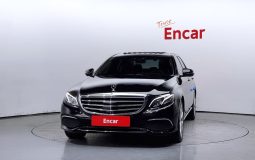 Mercedes-Benz E-Class E300 4MATIC Exclusive