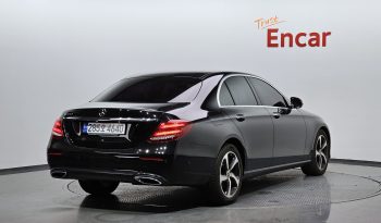 
									Mercedes-Benz E-Class E250 Avantgarde full								