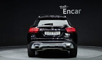 
									Mercedes-Benz GLA-Class GLA220 Premium full								