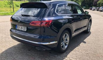 
									Volkswagen Touareg full								