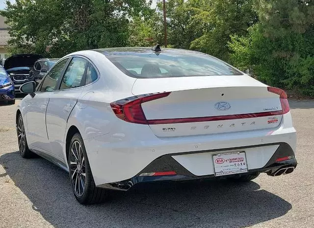 
								Hyundai Sonata full									