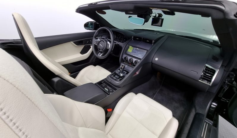 
								Jaguar F-TYPE P300 Convertible X152 full									