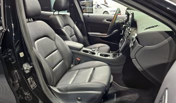 
									Mercedes-Benz GLA-Class GLA220 Premium full								