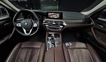 
									BMW 5-Series 530i Luxury Plus full								