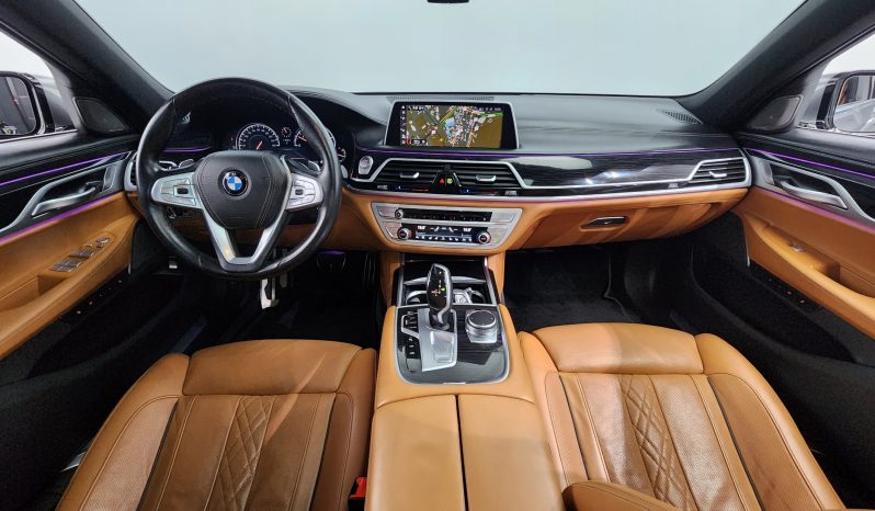 
								BMW 7-Series 730Ld xDrive M Sport full									