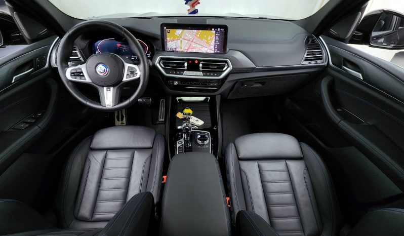 
								BMW iX3 M Sports full									