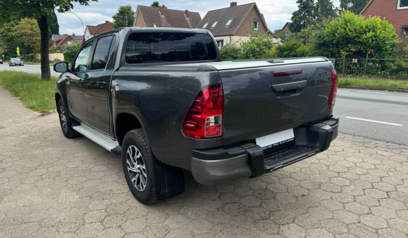 
								Toyota Hilux 2.4 D-4D 4WD AT full									