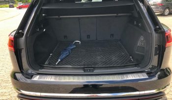 
									Volkswagen Touareg full								