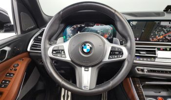 
									BMW X5 M50d First Edition full								