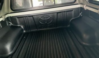 
									Toyota Hilux 2.4 D-4D 4WD full								