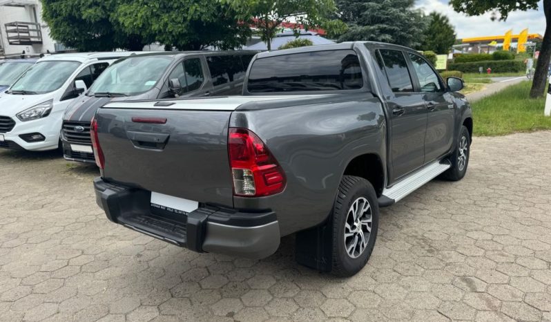 
								Toyota Hilux 2.4 D-4D 4WD AT full									