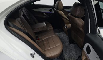 
									Mercedes-Benz E-Class E250 Avantgarde full								