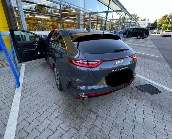 
								2021 Kia ProCeed 1.6 AMT GT full									