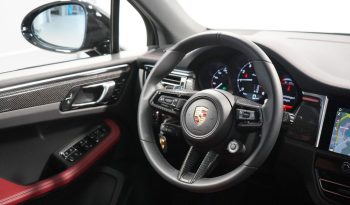 
									2024 Porsche Macan T full								