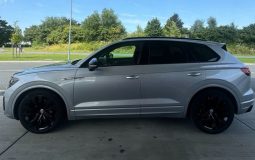 Volkswagen Touareg 3.0 AT