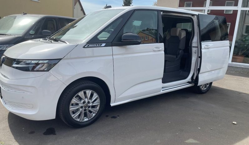 
								2024 Volkswagen Multivan 2.0 AMT full									