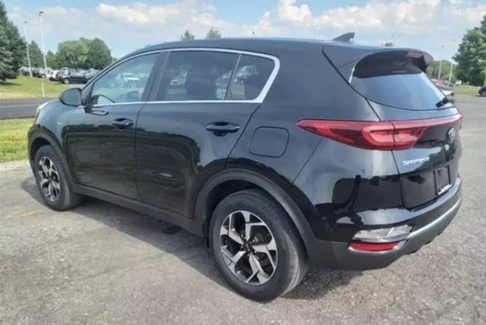 
								Kia Sportage 2.4 AT full									