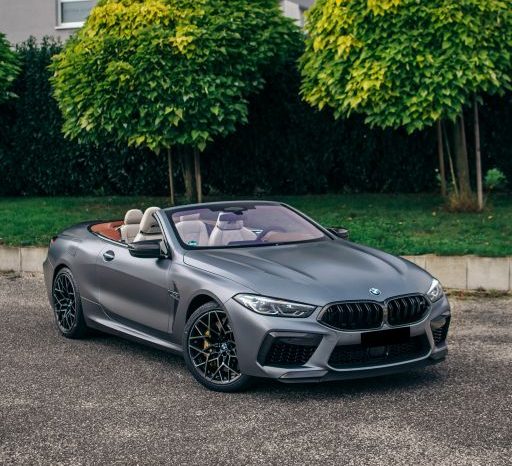 2022 BMW M8 4.4 AT