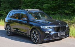 2022 BMW X7 4.4 AT