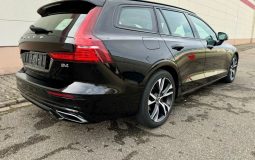 Volvo V60 2.0 AT, 2022