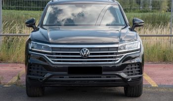 
									2024 Volkswagen Touareg 3.0 AT full								