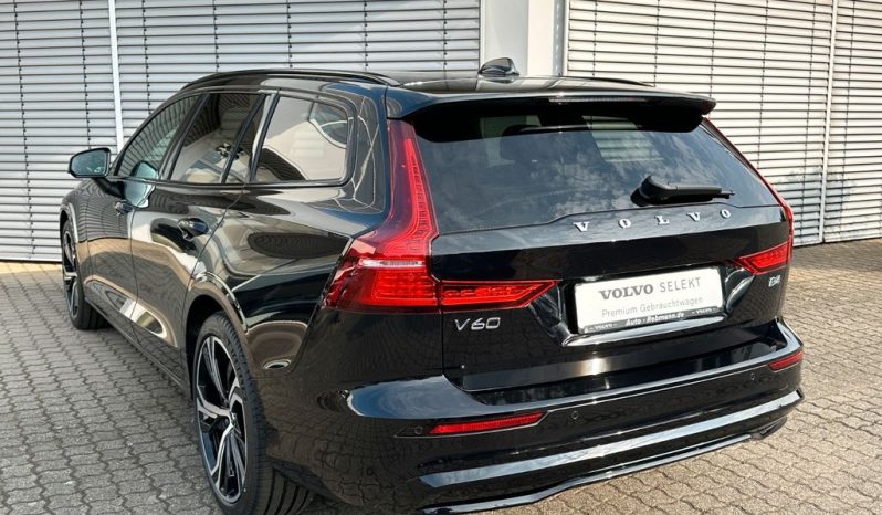 2023 Volvo V60 2.0 AT