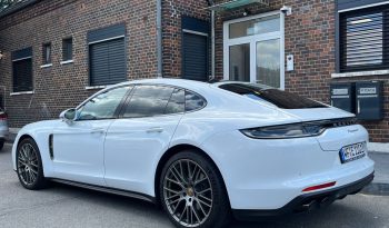 
									2024 Porsche Panamera 4 2.9 AMT full								