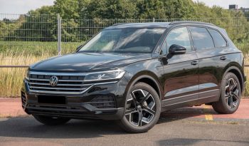 
									2024 Volkswagen Touareg 3.0 AT full								