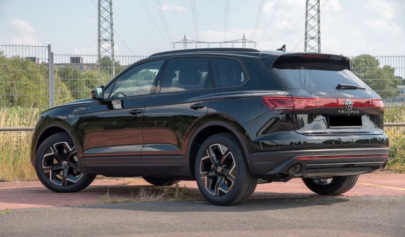 
								2024 Volkswagen Touareg 3.0 AT full									