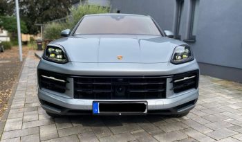 
									2023 Porsche Cayenne Coupe 3.0 AT full								