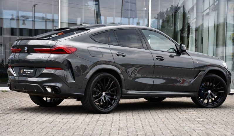 
								2023 BMW X6 3.0 AT full									