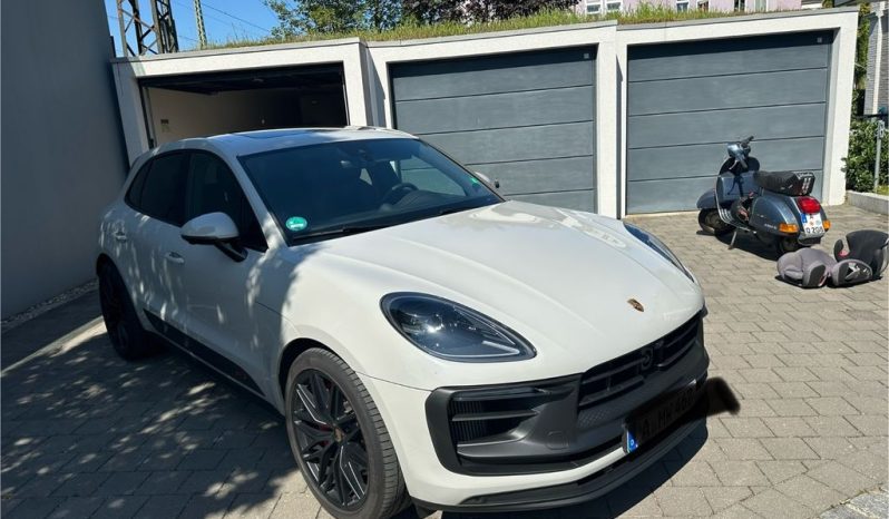 
								2023 Porsche Cayenne GTS 4.0 AT full									